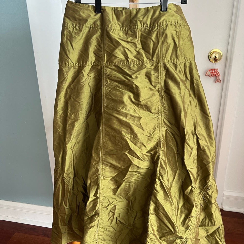 Vintage Areli 100% Silk Olive Green Women's Maxi Skirt